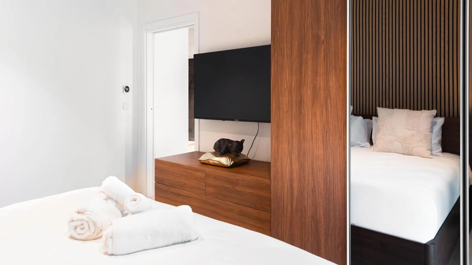 Luxury Little Gem Mercury Tower With Rooftop Pool By Arcobnb Saint Julian's Malta