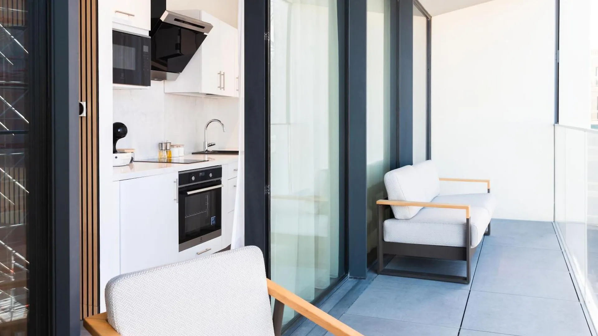 Apartment Luxury Little Gem Mercury Tower With Rooftop Pool By Arcobnb Saint Julian's