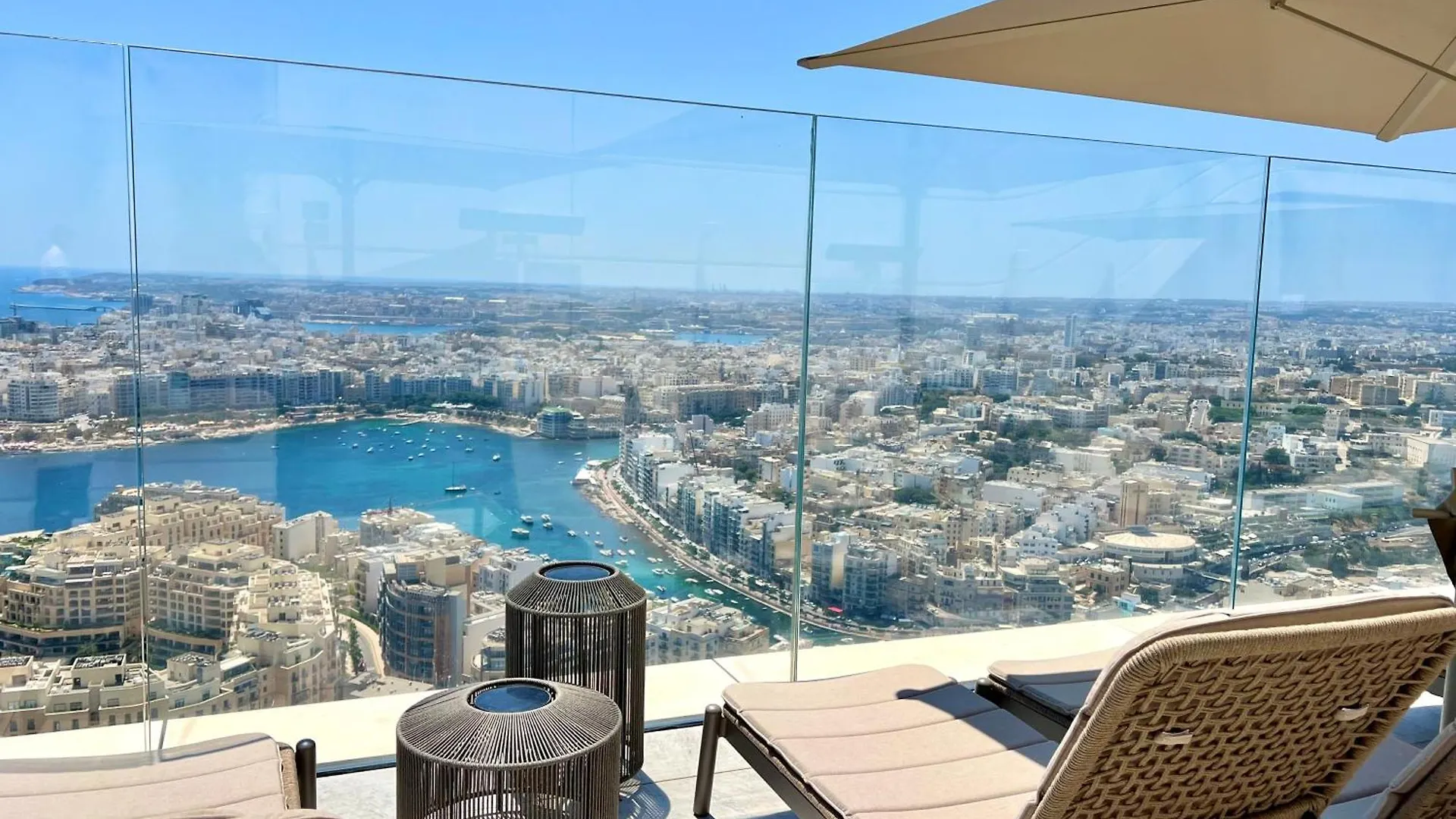Lägenhet Luxury Little Gem Mercury Tower With Rooftop Pool By Arcobnb St. Julian's